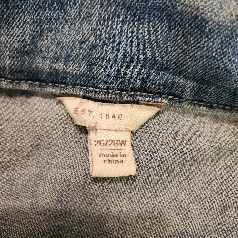 WOMEN'S PLUS SIZE 26/28W - EST.1946 - DISTRESSED DENIM JACKET - Picture 3 of 16